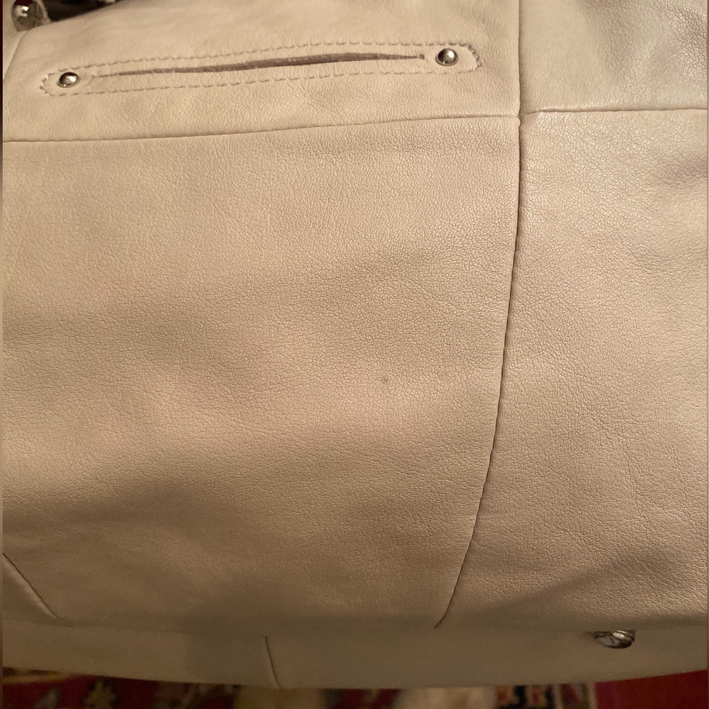 REDUCED NWOT B. Makowsky Cream Leather Shoulder Bag - Picture 8 of 8